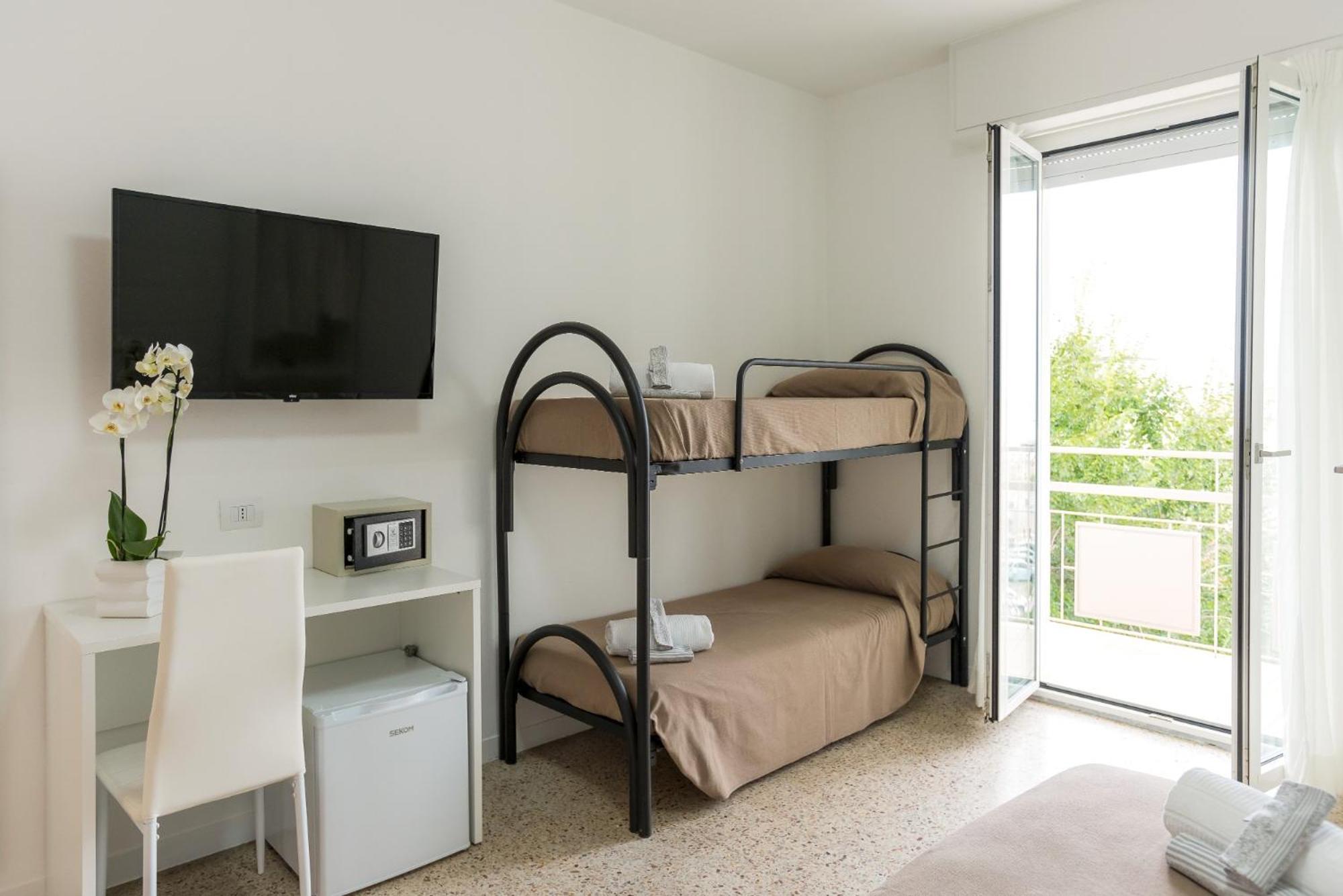 Hotel Ninfea กัตตอลิกา ภายนอก รูปภาพ