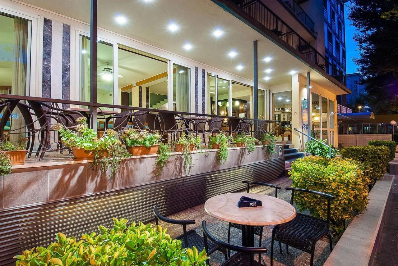 Hotel Ninfea กัตตอลิกา ภายนอก รูปภาพ